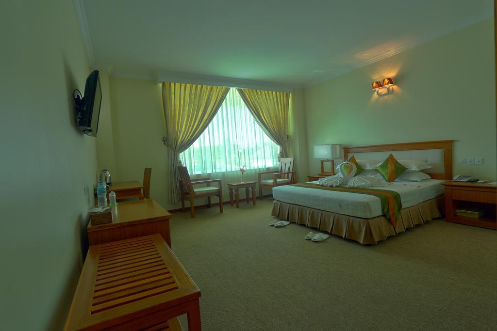 Apex Hotel Naypyidaw Extérieur photo