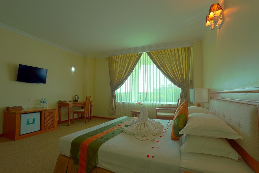 Apex Hotel Naypyidaw Extérieur photo