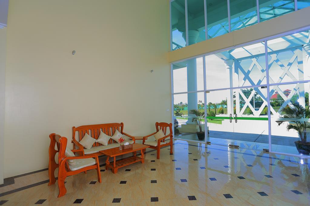 Apex Hotel Naypyidaw Extérieur photo