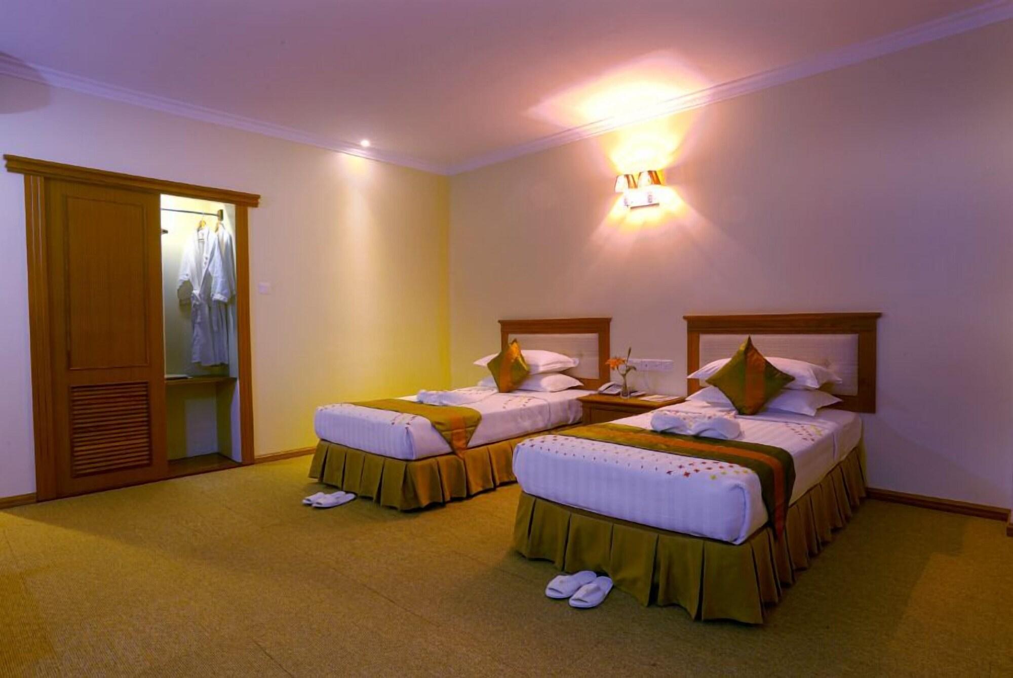 Apex Hotel Naypyidaw Extérieur photo