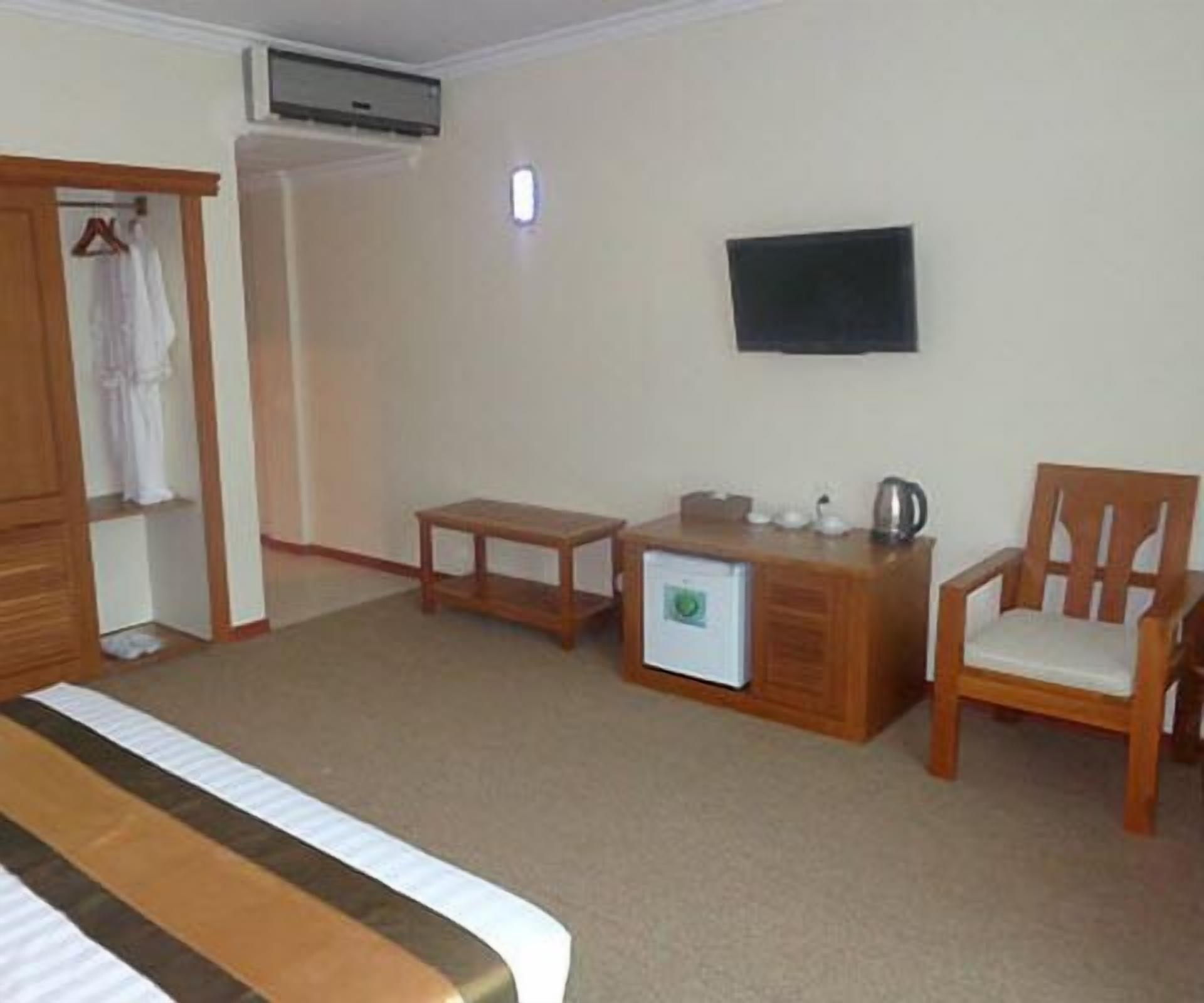 Apex Hotel Naypyidaw Extérieur photo
