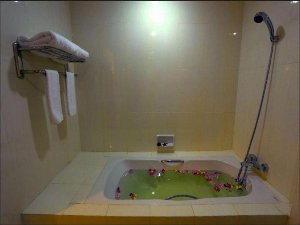 Apex Hotel Naypyidaw Extérieur photo