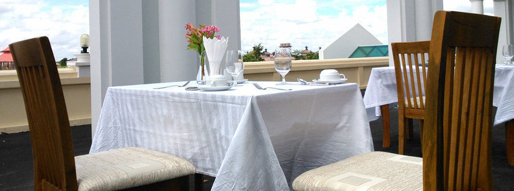 Apex Hotel Naypyidaw Extérieur photo